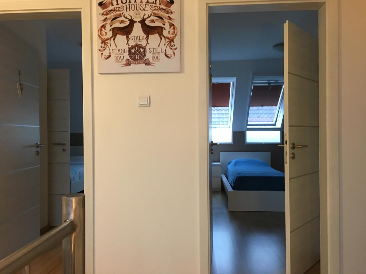Hunters House Kft Bed And Breakfast Toltestava Екстер'єр фото